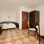House Europa Homestay