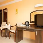 House Europa Homestay *